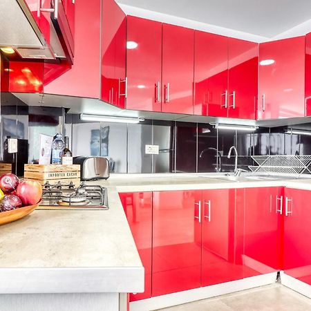 Central Modern Apartment With Private Parking & Ocean View & Coffee Corner 이코드레로스비노스 외부 사진