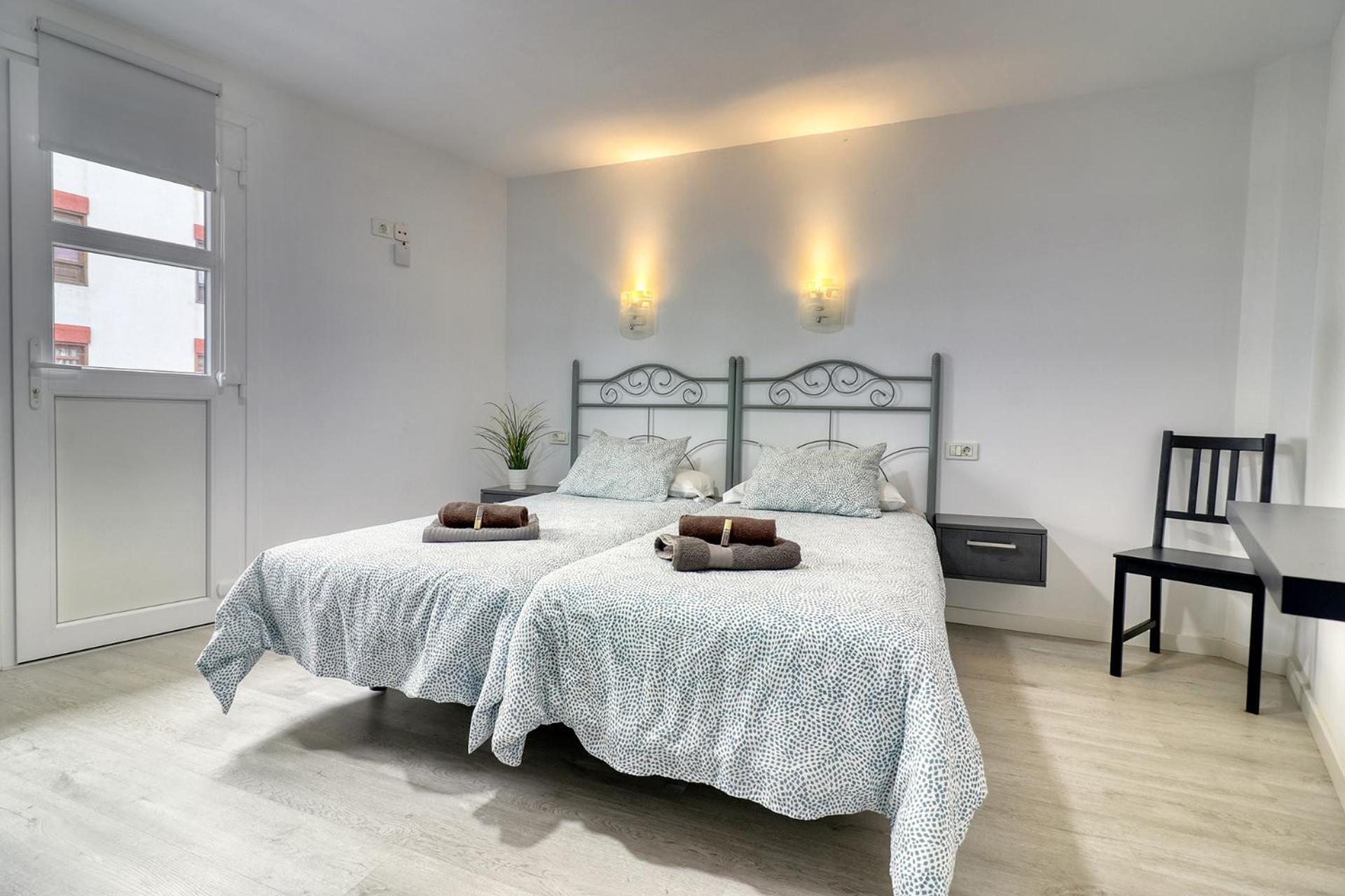 Central Modern Apartment With Private Parking & Ocean View & Coffee Corner 이코드레로스비노스 외부 사진